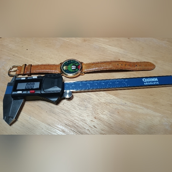 Armitron Quartz Marvin the Martian watch Green face 3 hand movement 33.5 mm case - Picture 3 of 8